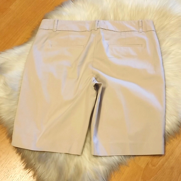 Ann Taylor Devin Fit Tan Walking Shorts-#1516 - Picture 8 of 10